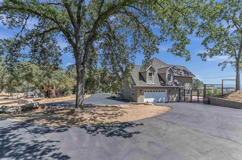 A home in Tuolumne