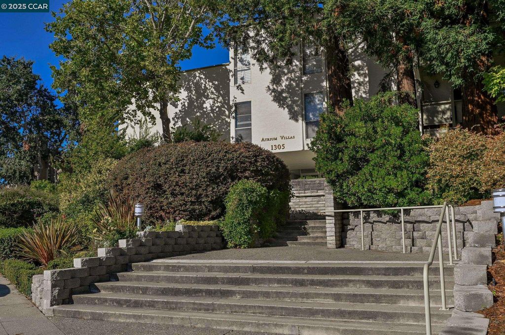 Photo of 1305 Boulevard Way #311, Walnut Creek, CA 94595 (MLS # 41115739)