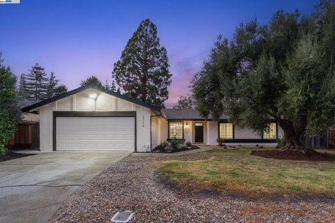 A home in San Ramon