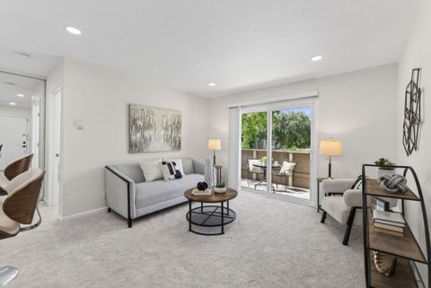 Photo of 37264 Spruce Terrace, Fremont, CA 94536 (MLS # ML82043189)