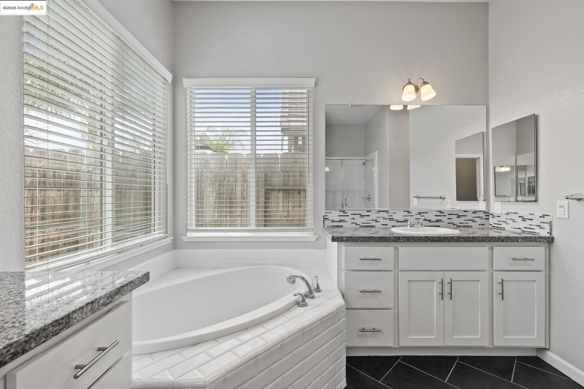 Atwater, California 95301, United States, 4 Bedrooms Bedrooms, ,4 BathroomsBathrooms,Residential,Active,92217