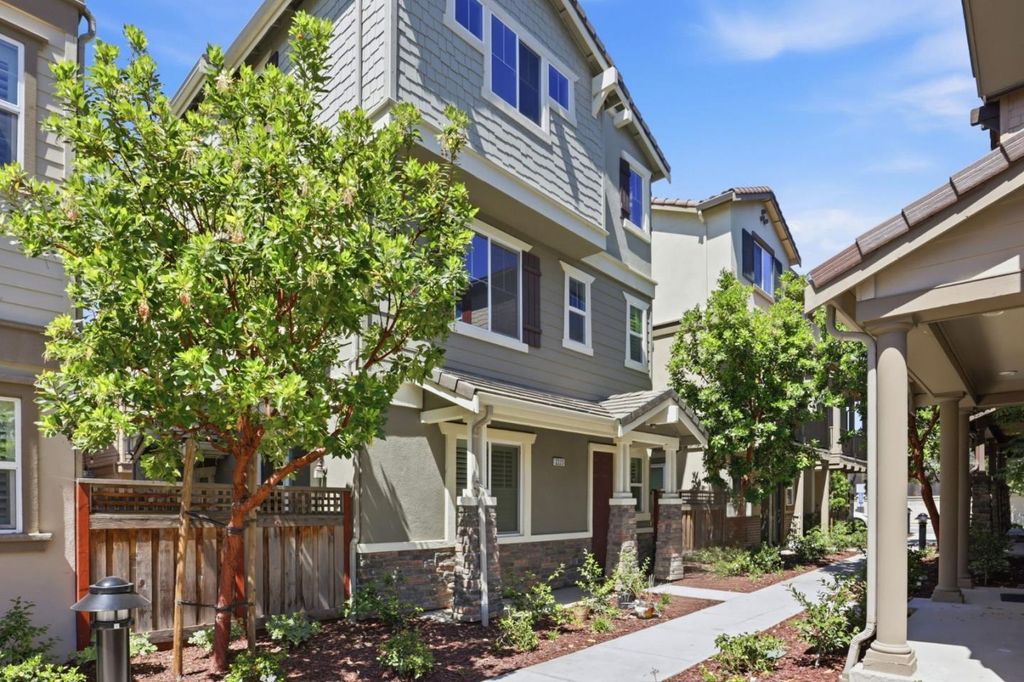 Photo of 2220 Rosenblatt Street, Hayward, CA 94544 (MLS # ML82047993)