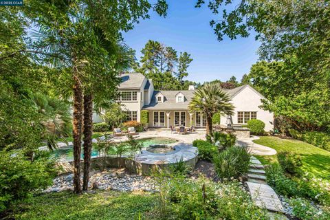 A home in Moraga