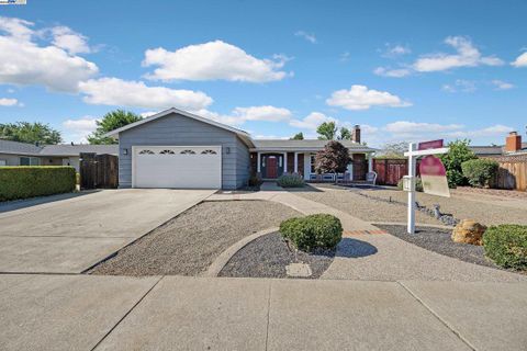394 Encino Livermore CA 94550