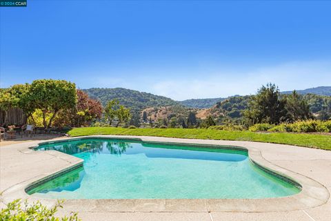 A home in Moraga