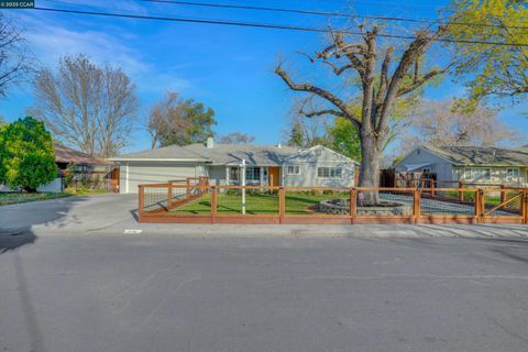 A home in Pleasant Hill