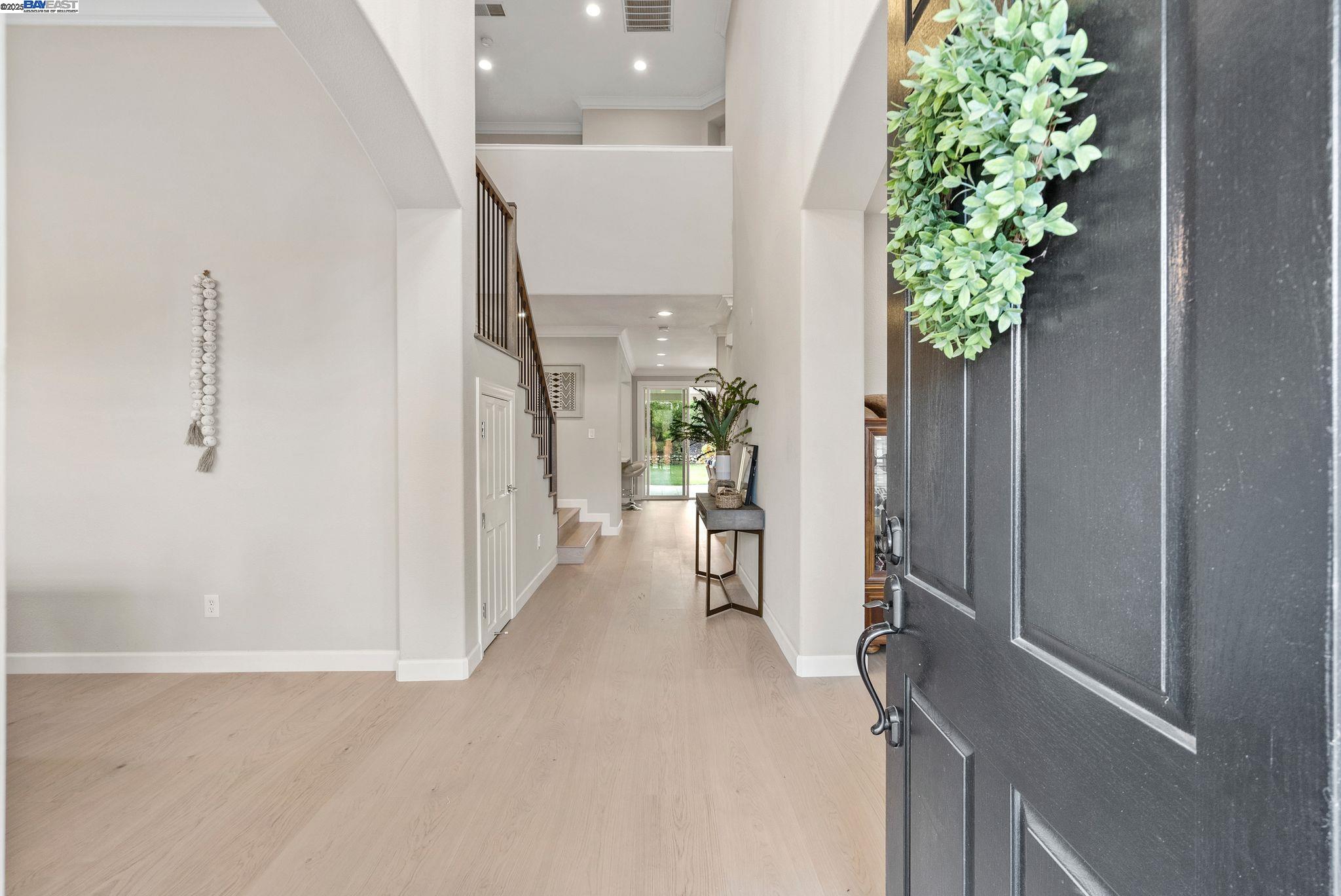 1071 Lexington Way