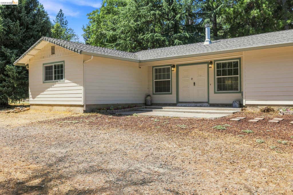 Photo of 17202 Suez Canal Dr, Sonora, CA 95370 (MLS # 41145415)