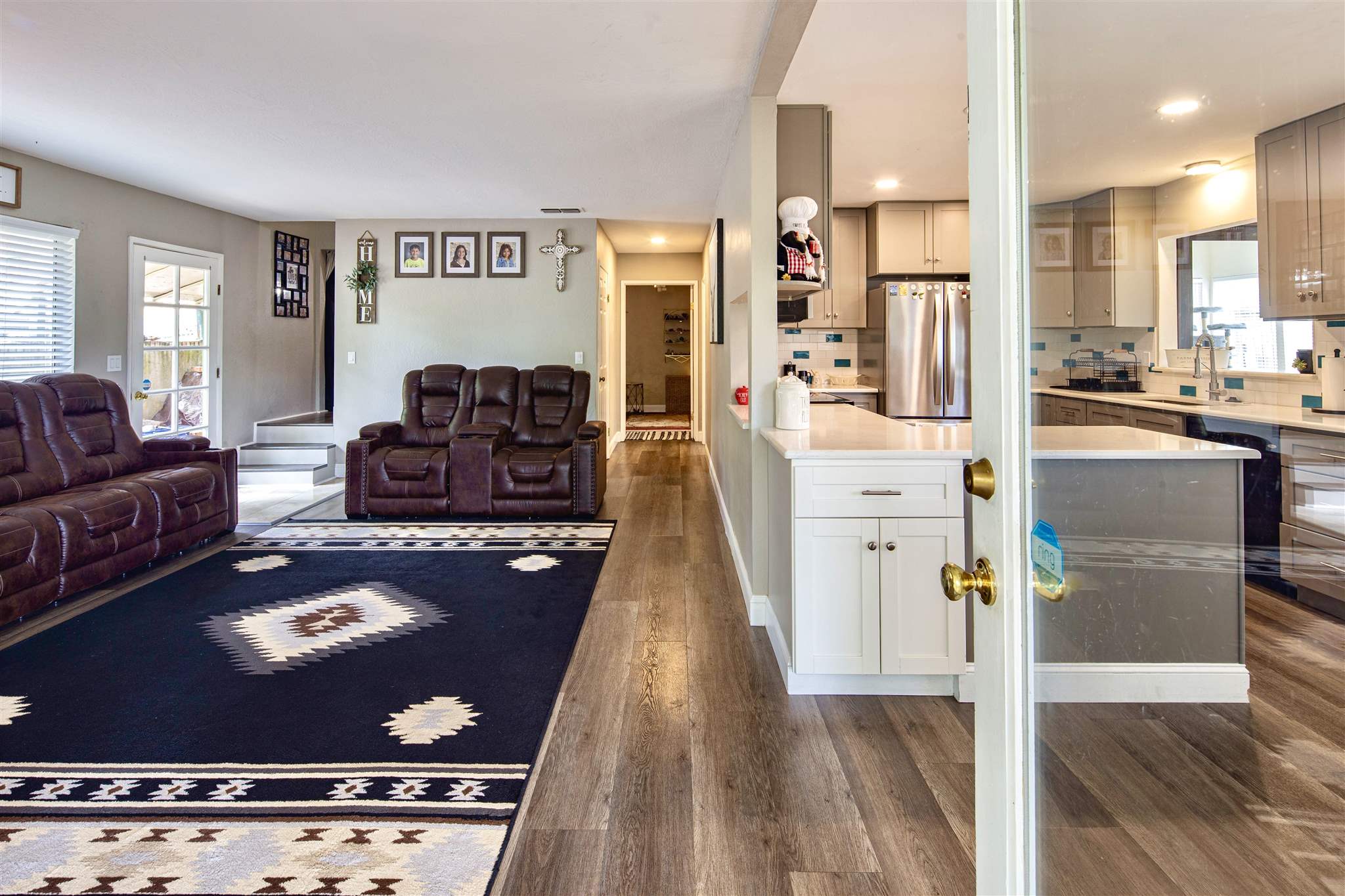 Sonora, California 95370, United States, 3 Bedrooms Bedrooms, ,3 BathroomsBathrooms,Residential,Active,22039