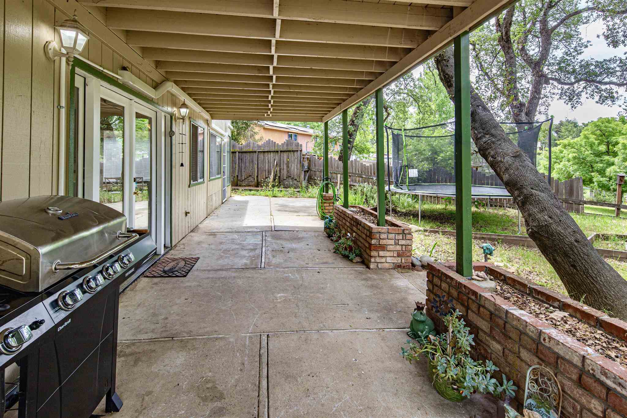 Sonora, California 95370, United States, 3 Bedrooms Bedrooms, ,3 BathroomsBathrooms,Residential,Active,22039