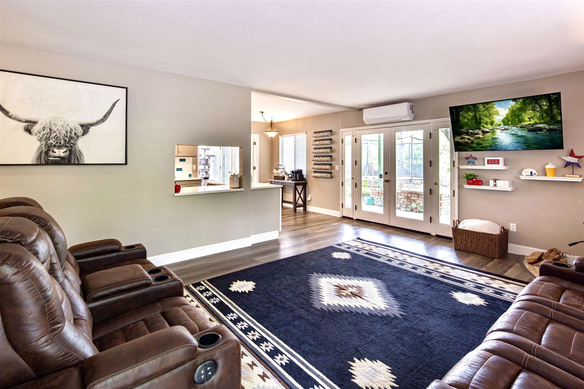 Sonora, California 95370, United States, 3 Bedrooms Bedrooms, ,3 BathroomsBathrooms,Residential,Active,22039