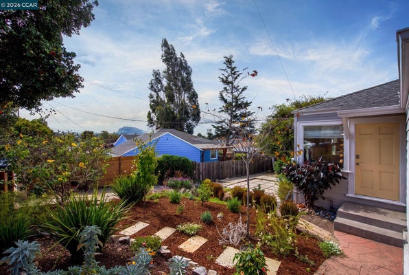 1327 MARIPOSA ST, RICHMOND, CA 94804 - Image 3a5ae4e7f4d2afc133ceed04fc4fd1da/2441885007