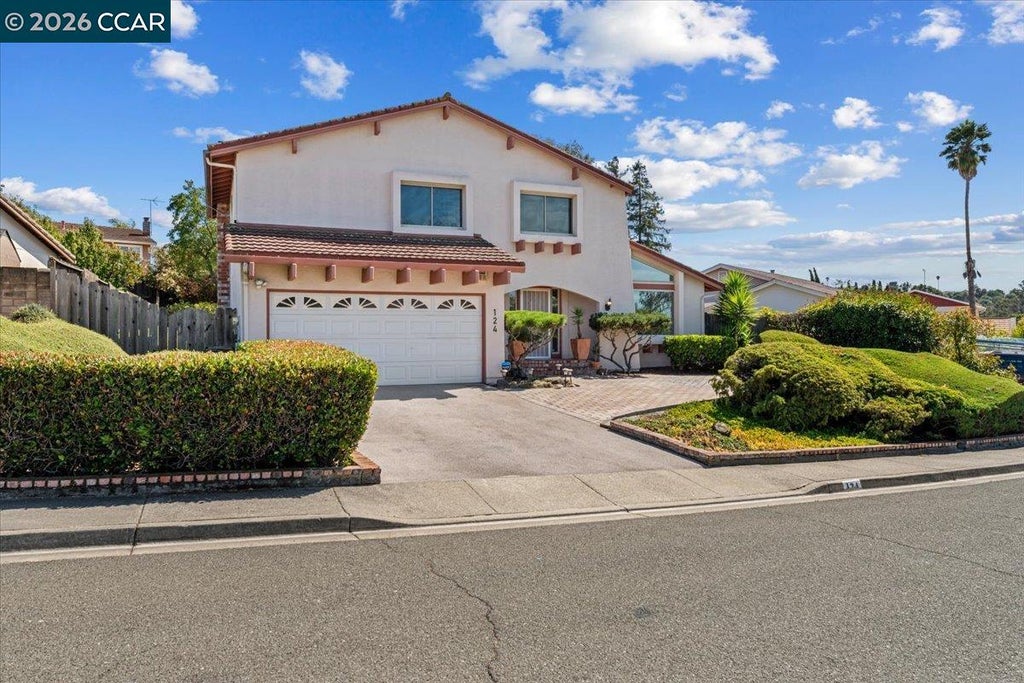 Photo of 124 Chestnut Dr, Hercules, CA 94547 (MLS # 41145835)