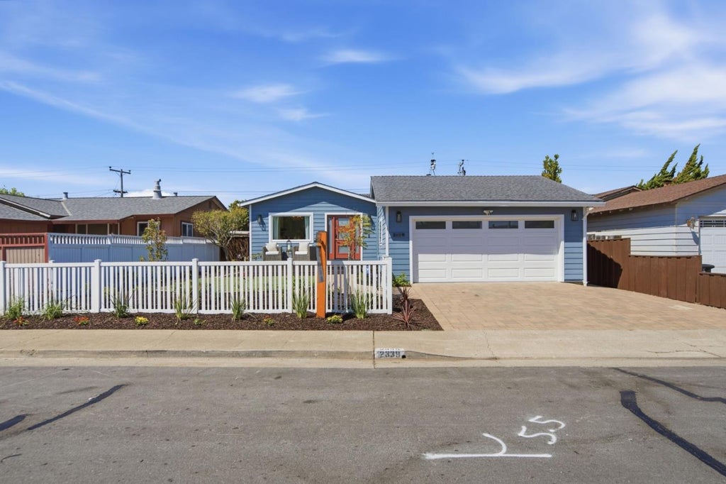Photo of 2339 Clipper Street, San Mateo, CA 94403 (MLS # ML82058529)