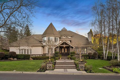 Photo of 5411 Blackhawk Dr, Danville, CA 94506 (MLS # 41125719)