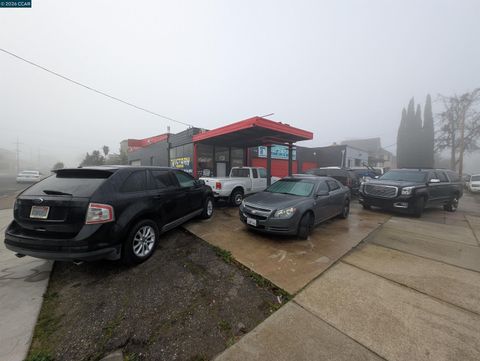 Photo of 301 W 6Th St, Antioch, CA 94509 (MLS # 41123614)