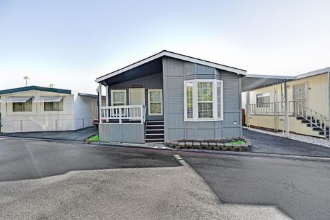 Photo of 600 E Weddell Drive #184, Sunnyvale, CA 94089 (MLS # 41119752)