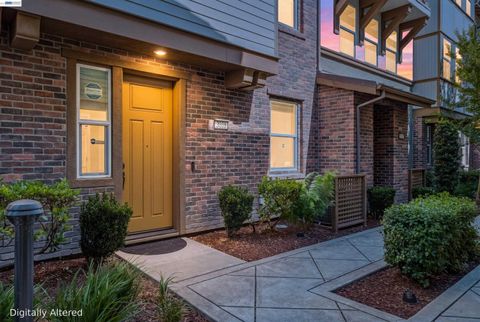 Photo of 3108 Aran Way, Dublin, CA 94568 (MLS # 41135810)