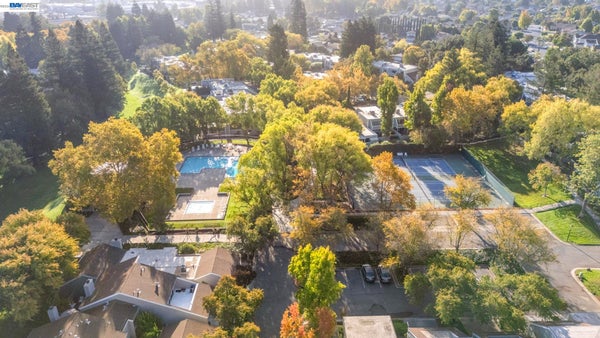 5344 BROOKSIDE CT, PLEASANTON, CA 94588 - Image 3be9fd741f6e9cfb08f9f35d64dc4bac/2047031522