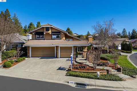 Photo of 5445 Canyon Crest Dr, San Ramon, CA 94582 (MLS # 41124653)