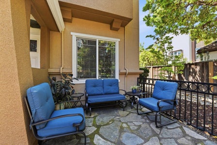 2222 RASPBERRY LN — listing photo 4