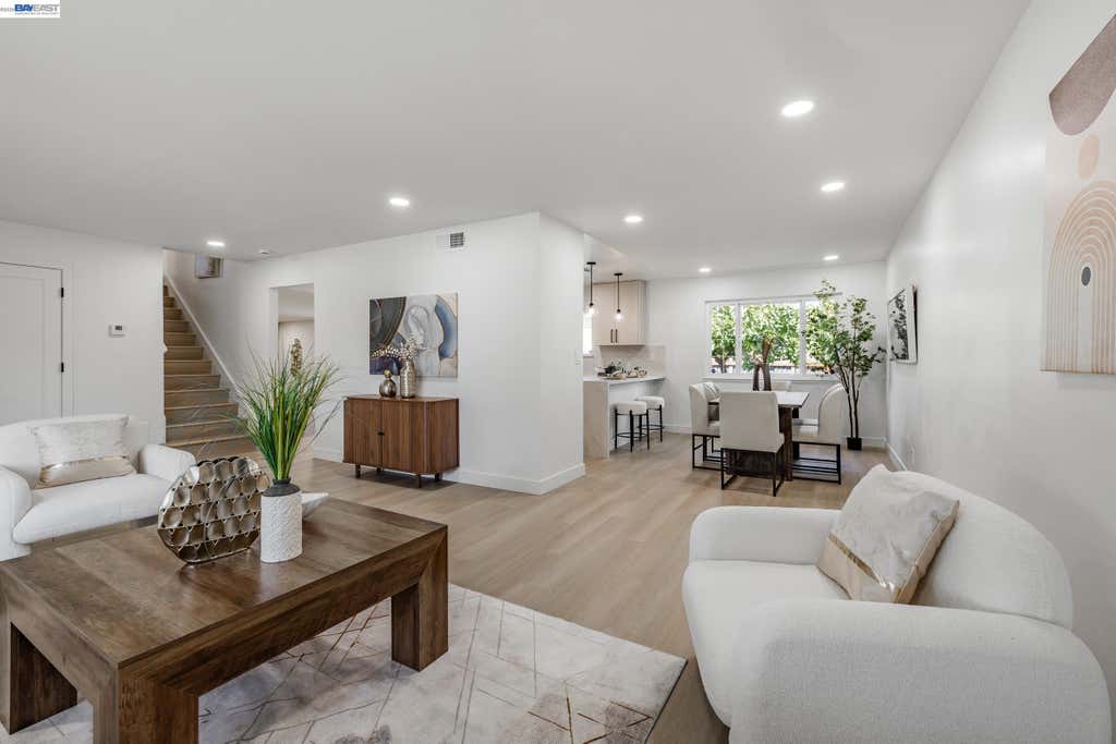 Photo of 243 S Park Victoria Dr, Milpitas, CA 95035 (MLS # 41143551)
