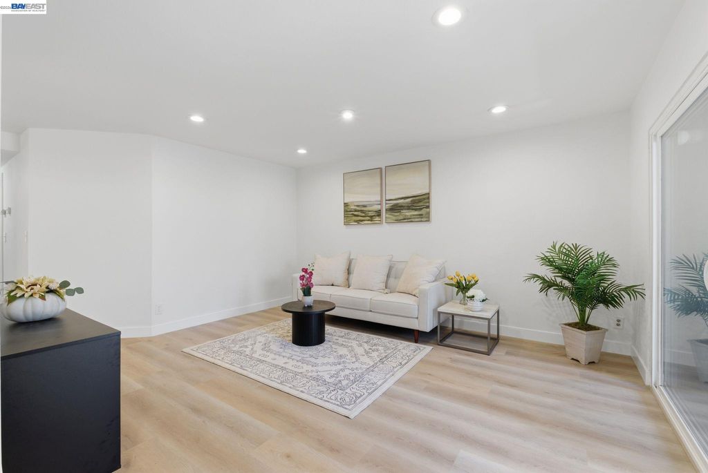 Photo of 416 Sequim Cmn, Fremont, CA 94539 (MLS # 41135307)