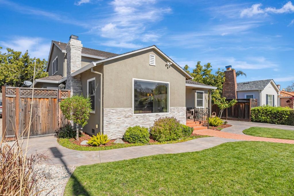 Photo of San Jose, CA 95126 (MLS # ML82038643)