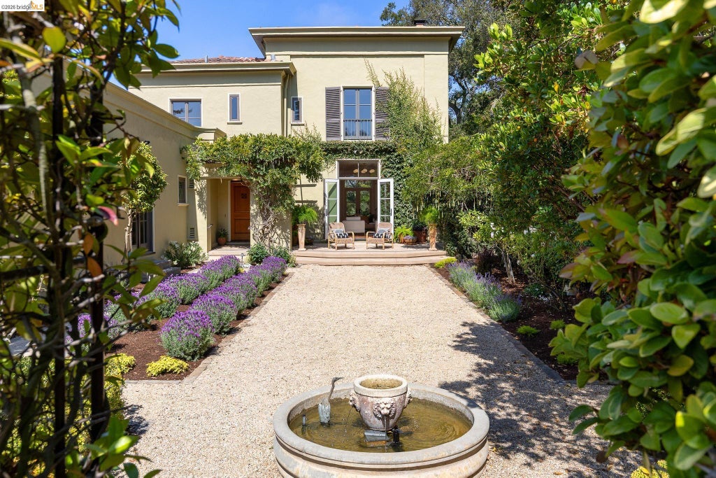 Photo of 249 The Uplands, Berkeley, CA 94705 (MLS # 41145684)