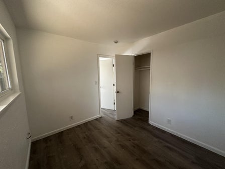 999 ARCADE BLVD — listing photo 8