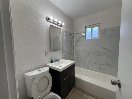 999 ARCADE BLVD — listing photo 7