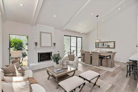 Photo of 19908 Vineyard Lane, Saratoga, CA 95070 (MLS # ML82052266)