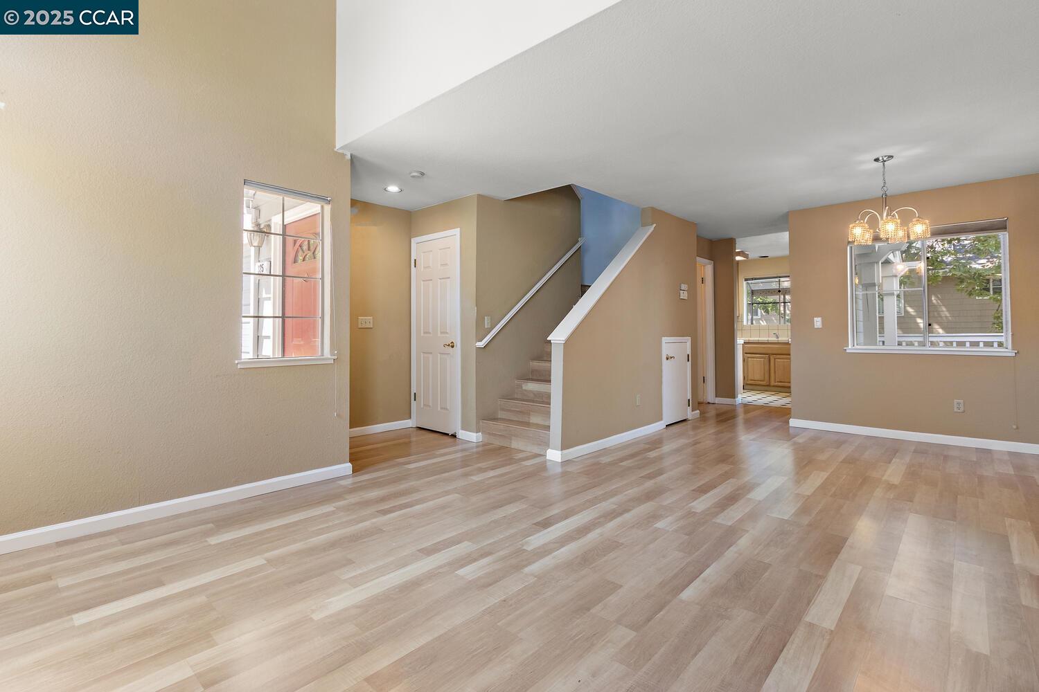 Martinez, California 94553, United States, 2 Bedrooms Bedrooms, ,3 BathroomsBathrooms,Residential,Active,163019