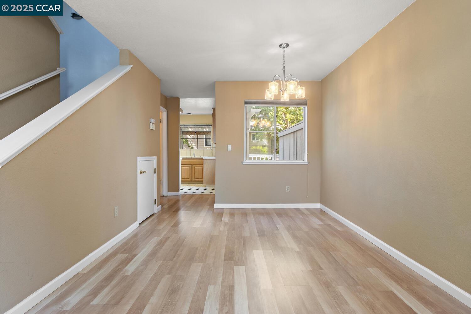 Martinez, California 94553, United States, 2 Bedrooms Bedrooms, ,3 BathroomsBathrooms,Residential,Active,163019