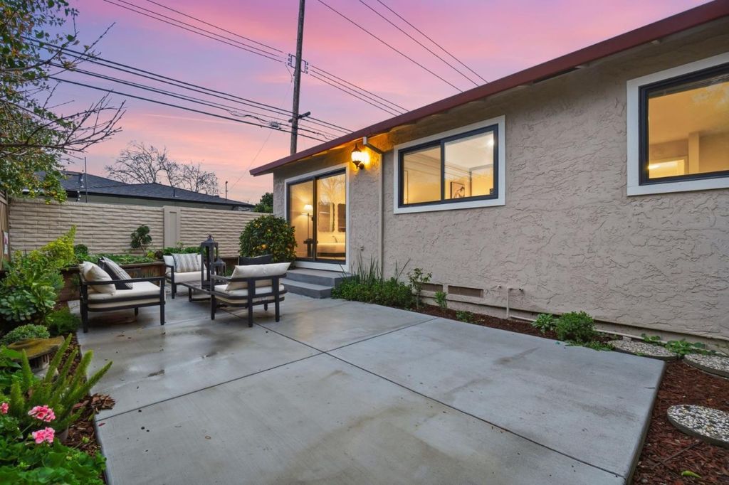 Photo of 2007 Eucalyptus Court, Santa Clara, CA 95050 (MLS # ML82032986)