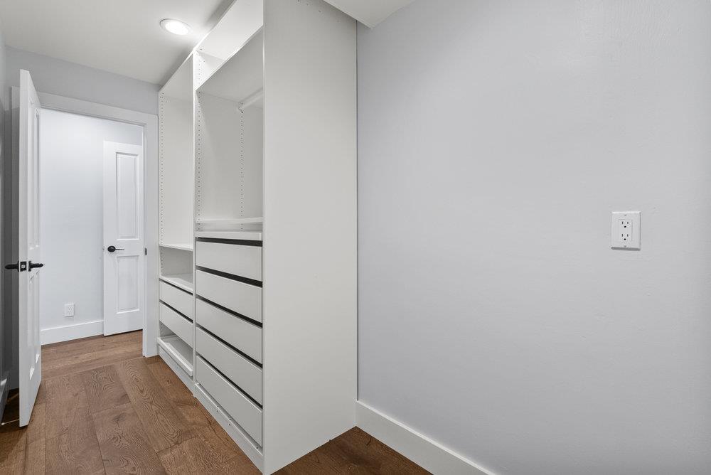 Belvedere, California 94920, United States, 3 Bedrooms Bedrooms, ,3 BathroomsBathrooms,Residential,Active,100606