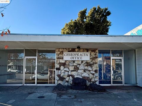 Photo of 928 San Pablo Ave, Albany, CA 94706 (MLS # 41119174)
