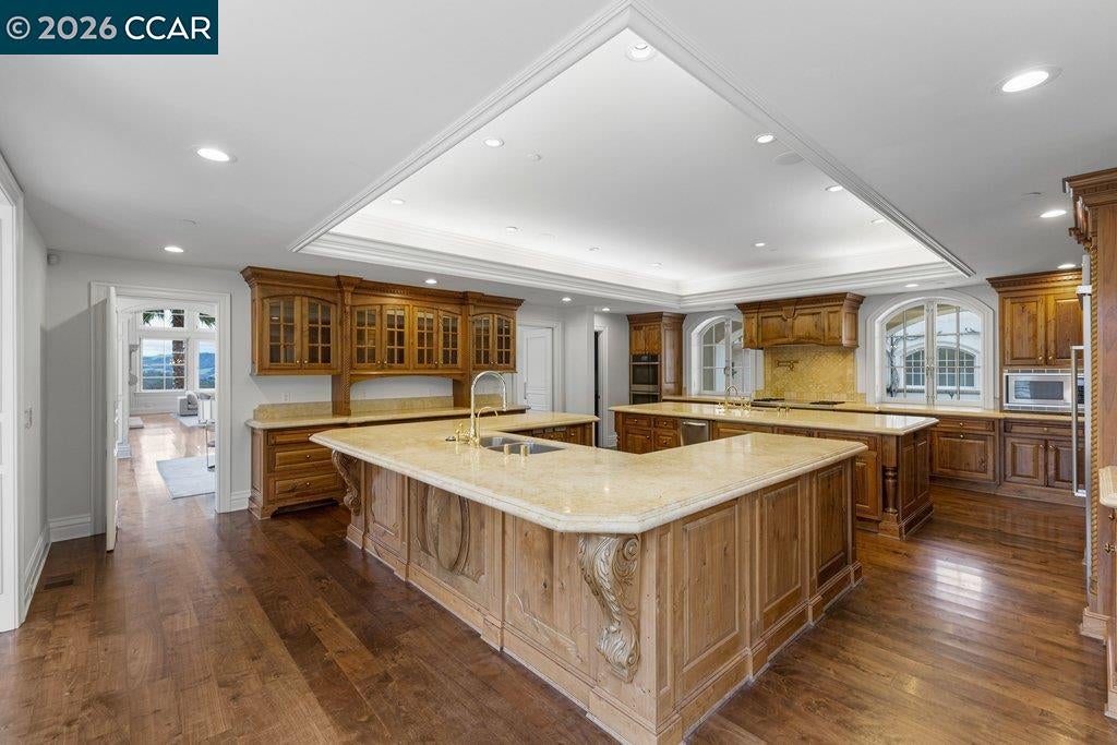 10 Serenity Ln