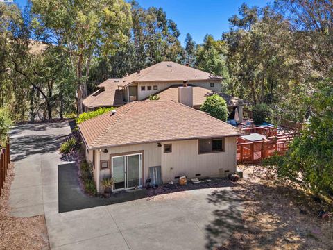 A home in El Sobrante