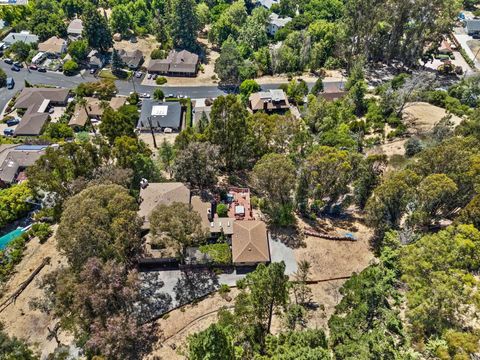 A home in El Sobrante