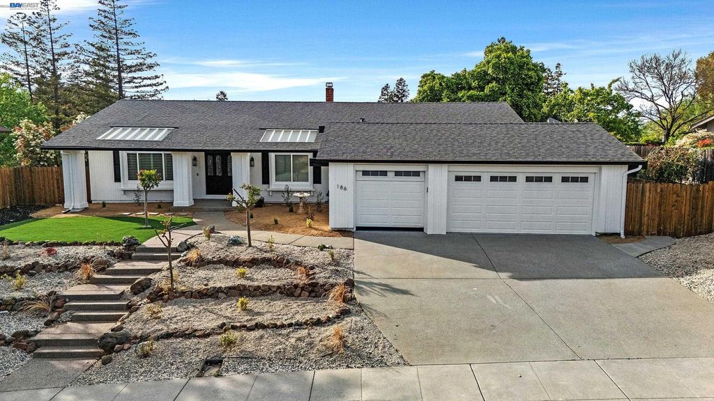 Photo of 186 Mt Wilson Way, Clayton, CA 94517 (MLS # 41128809)