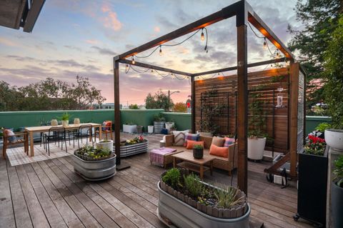 Photo of 6465 San Pablo Ave #206, Oakland, CA 94608 (MLS # 41119778)