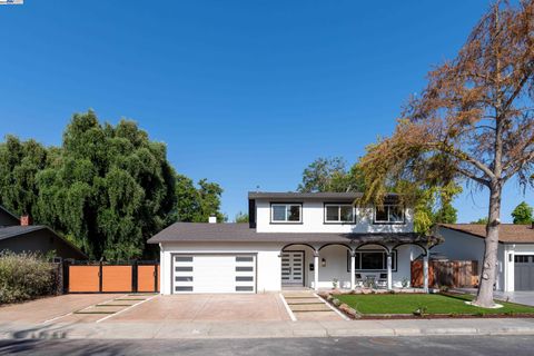1984 Brooktree Way Pleasanton CA 94566
