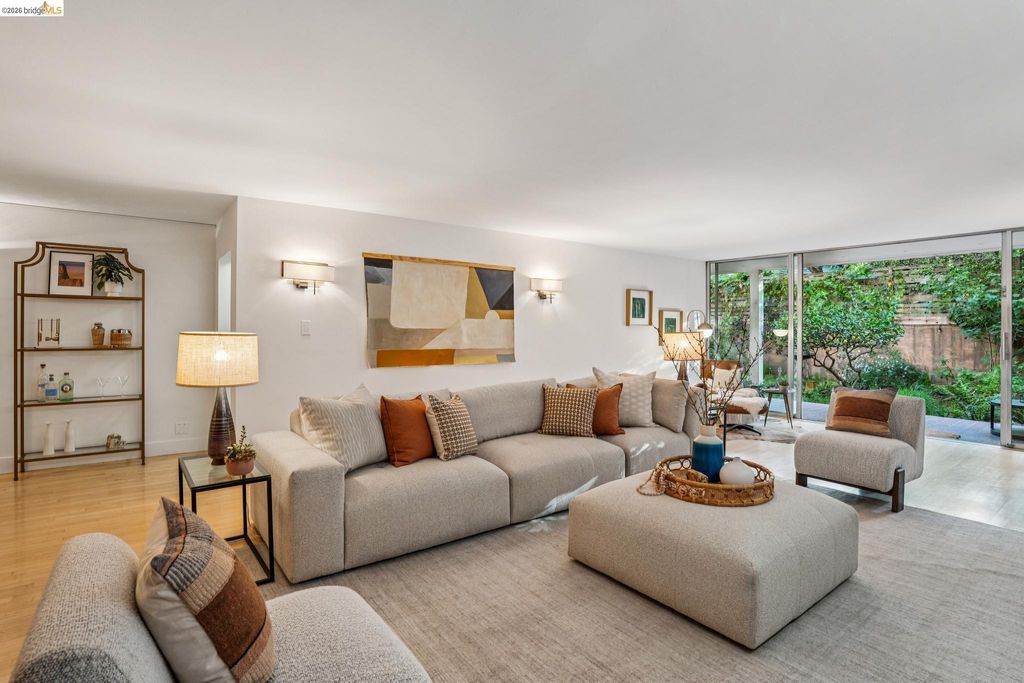 Photo of 1515 Oxford St #1D, Berkeley, CA 94709 (MLS # 41129216)