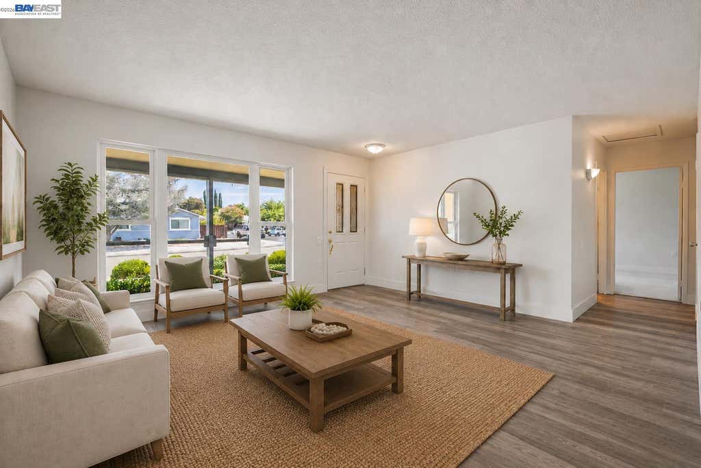 Photo of 1116 Hollyhock St, Livermore, CA 94551 (MLS # 41145918)