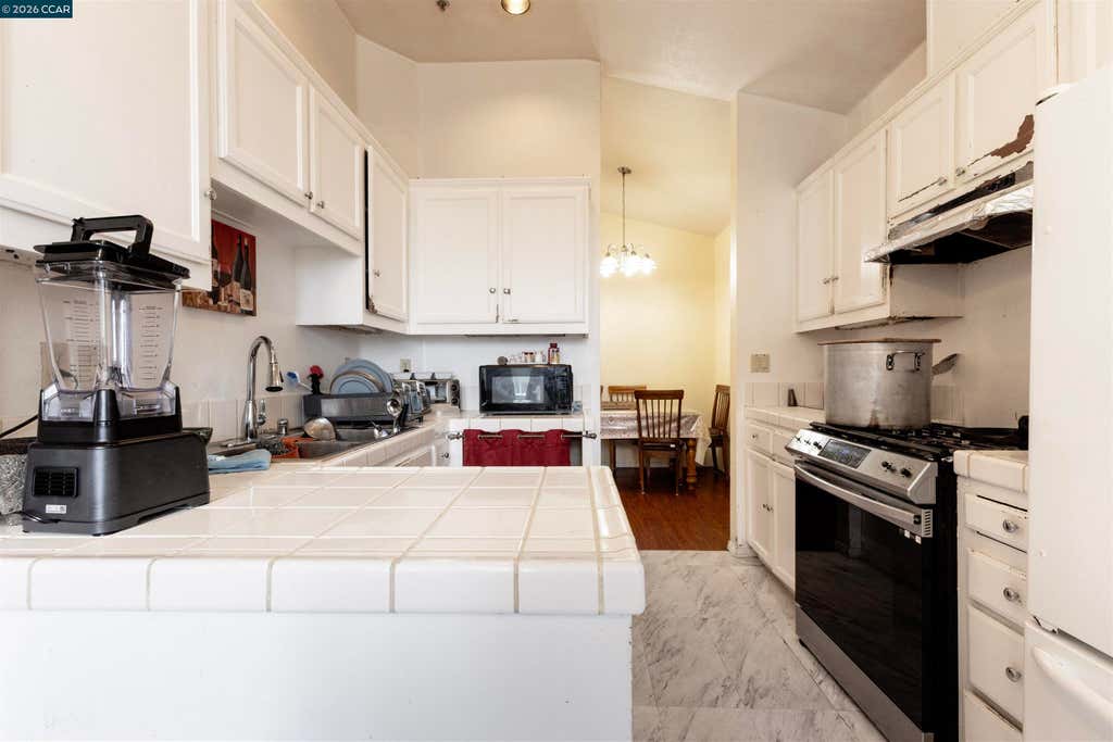 Photo of 158 Melissa Cir, Daly City, CA 94014 (MLS # 41143565)