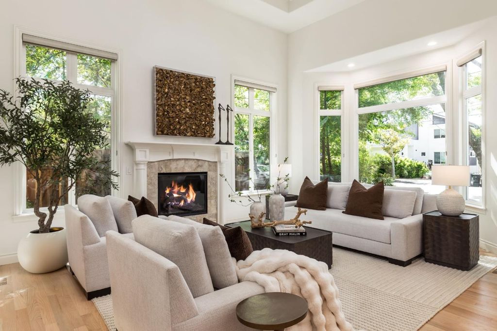 Photo of 120 Seale Avenue, Palo Alto, CA 94301 (MLS # ML82048134)