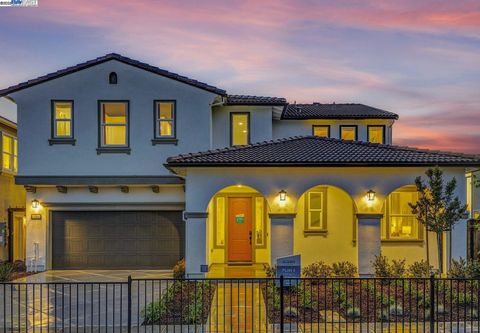 327 W Calabria Drive Mountain House CA 95391