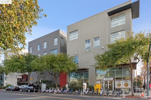 Photo of 6466 Hollis Street #248, Emeryville, CA 94608 (MLS # 41119346)