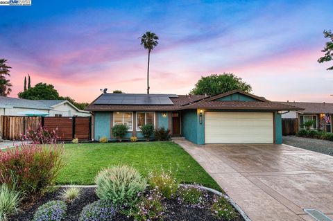 648 Buckeye Dr Livermore CA 94551